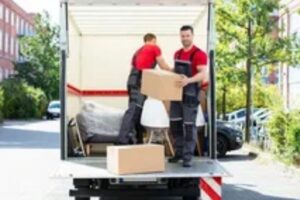 كيف تختار شركة نقل عفش موثوقة بالرياض؟